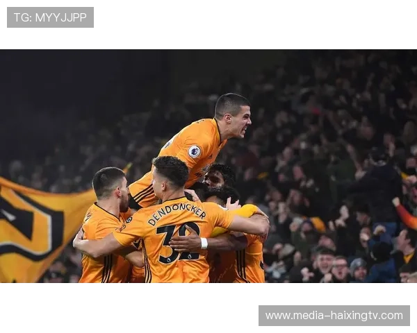 《水浒英雄齐聚绿茵场 天下足球与经典人物的激情碰撞》