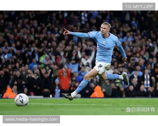 足球星博客：深入分析球员表现与战术变化，解读赛季最新热点事件